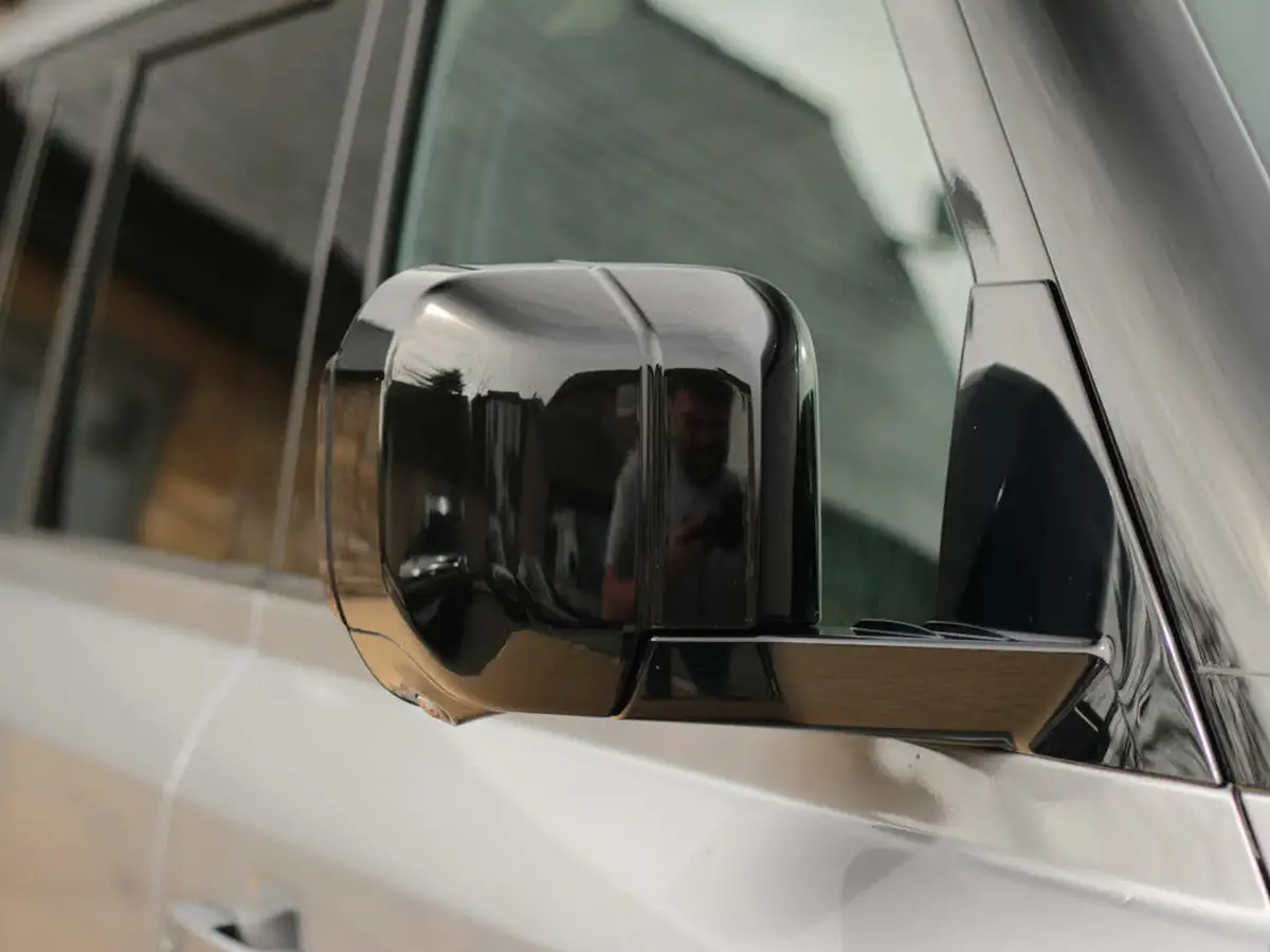 2021-land-rover-110-defender-30-d250-hard-top-se-110-big-29