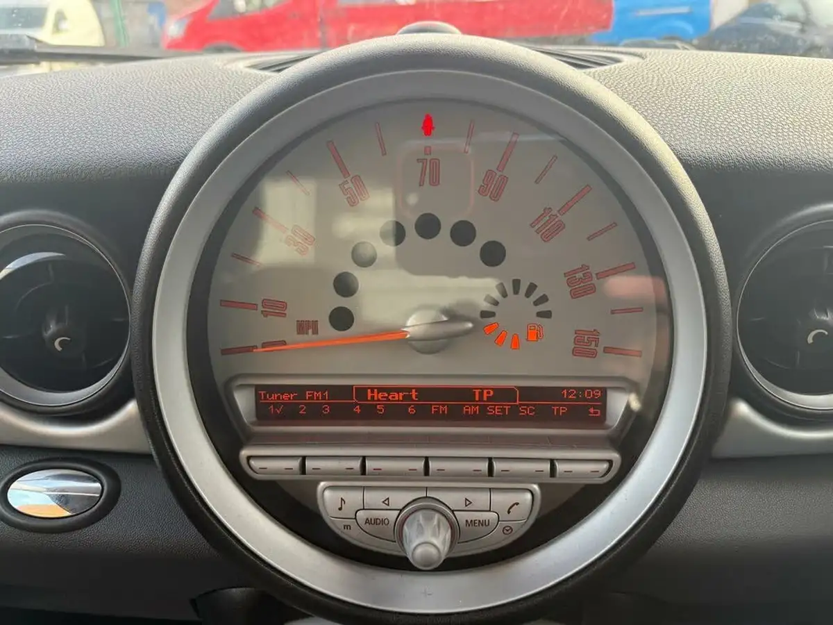 2008-mini-cooper-14-one-95bhp-big-42