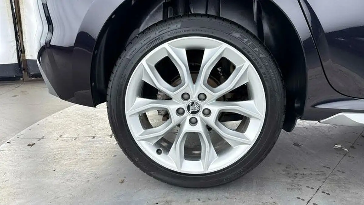 2021-skoda-kamiq-10-tsi-se-l-109ps-big-21