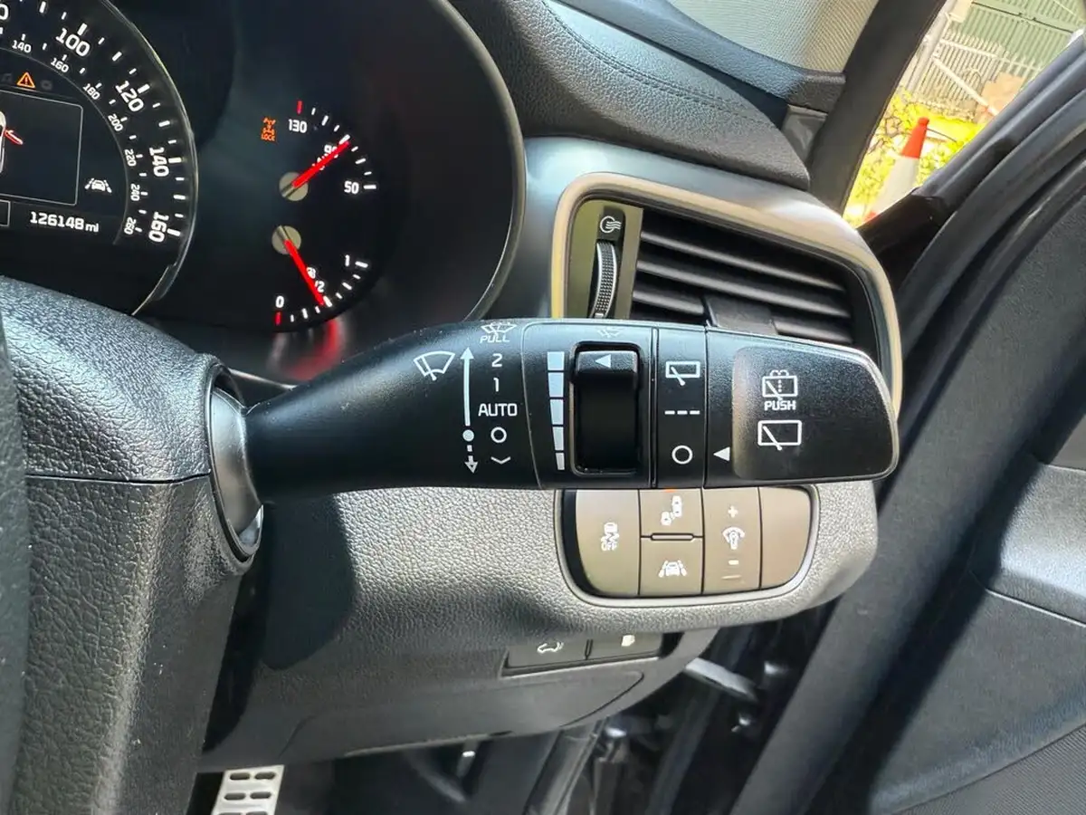 2015-kia-sorento-22-crdi-kx-4-197bhp-awd-isg-big-36