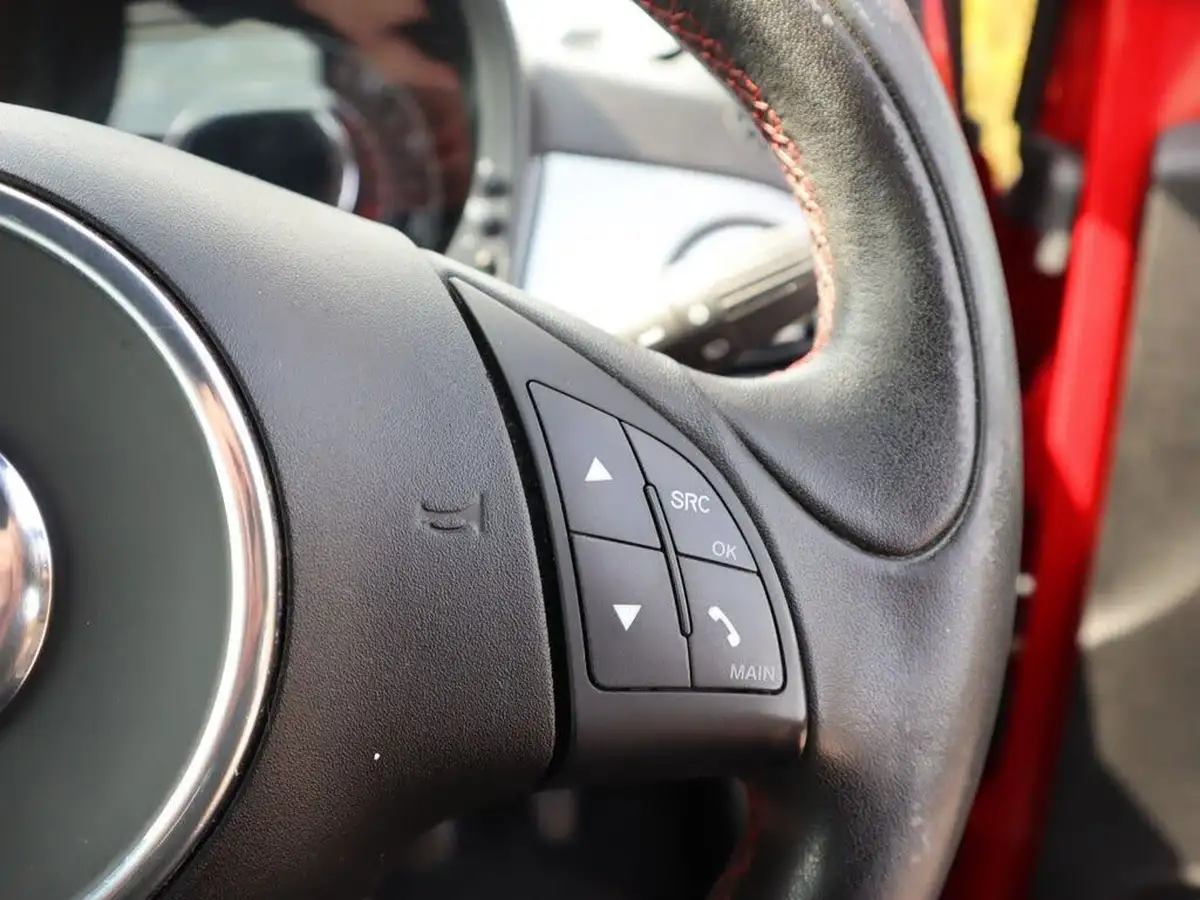 2014-fiat-500-12-s-big-31