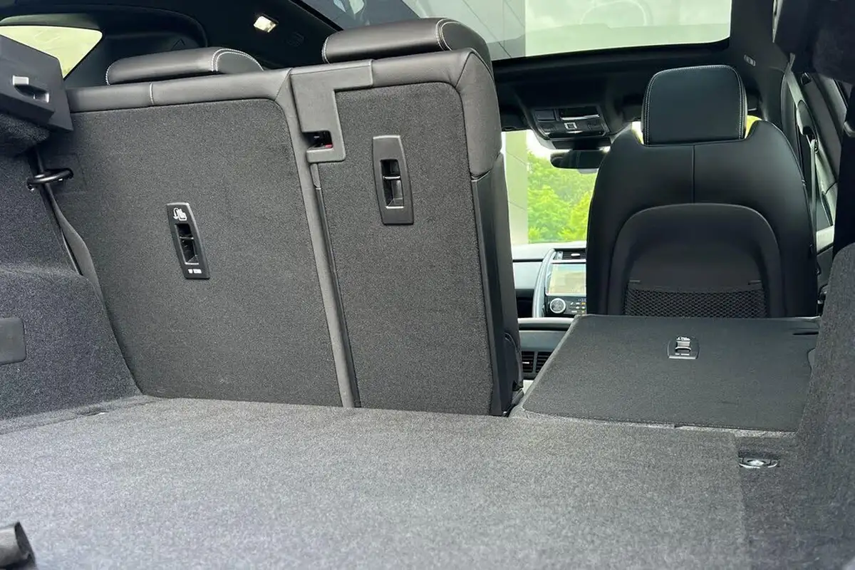 2024-jaguar-e-pace-20-d200-r-dynamic-se-black-big-27