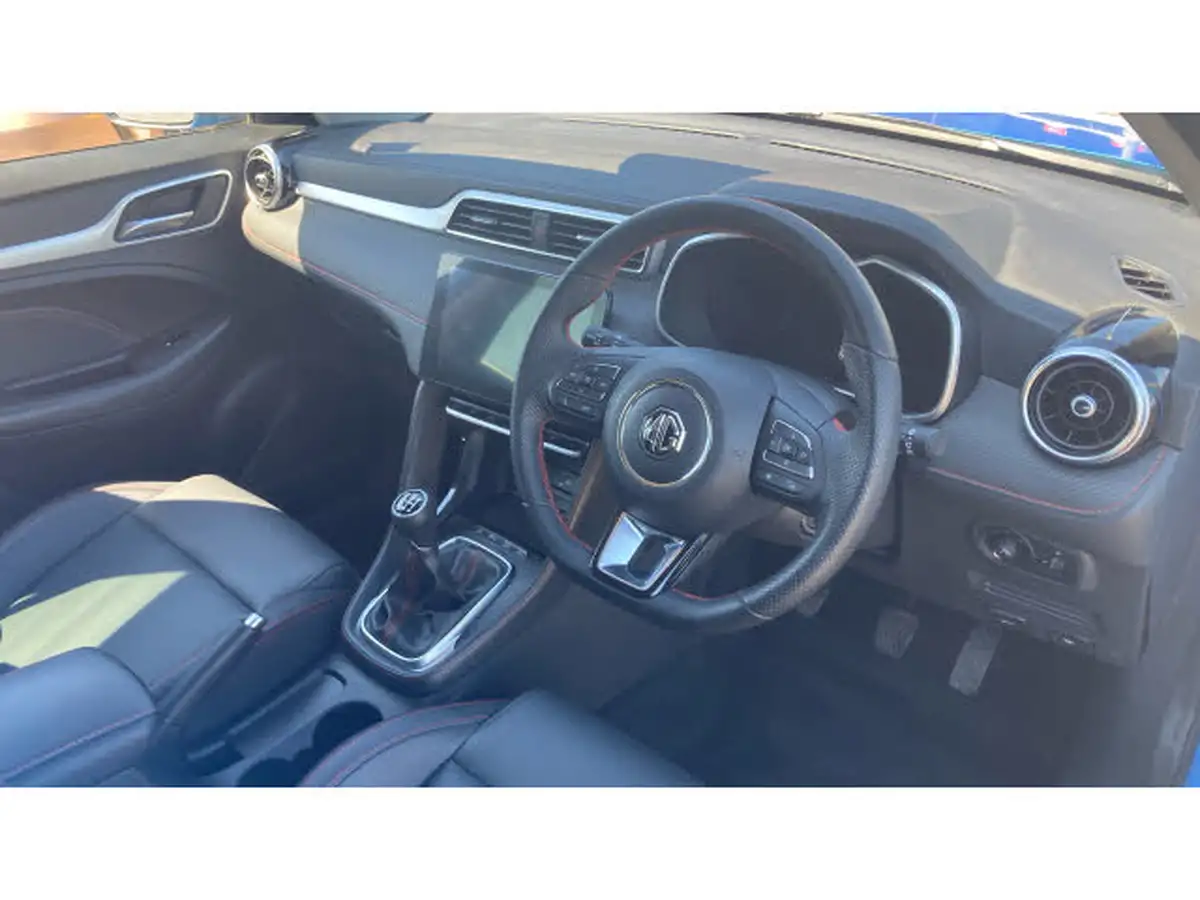 2024-mg-zs-suv-15-vti-tech-exclusive-big-10