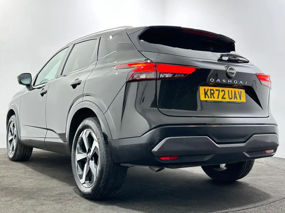 2022-nissan-qashqai-13-dig-t-n-connecta-140ps-big-45
