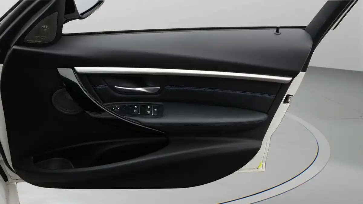 2018-bmw-3-series-20-320i-xdrive-m-sport-shadow-edition-touring-5d-auto-big-15