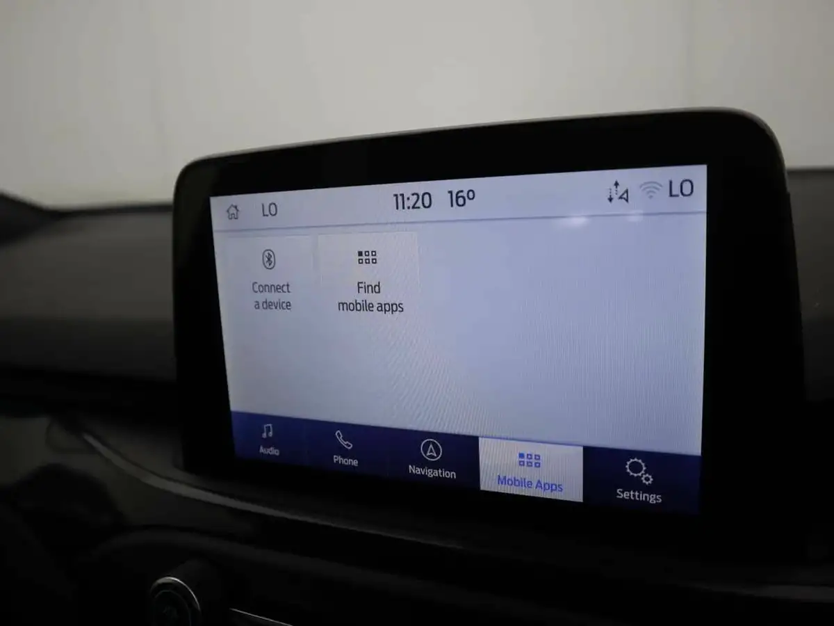 2020-ford-focus-15-st-line-x-hatchback-big-14