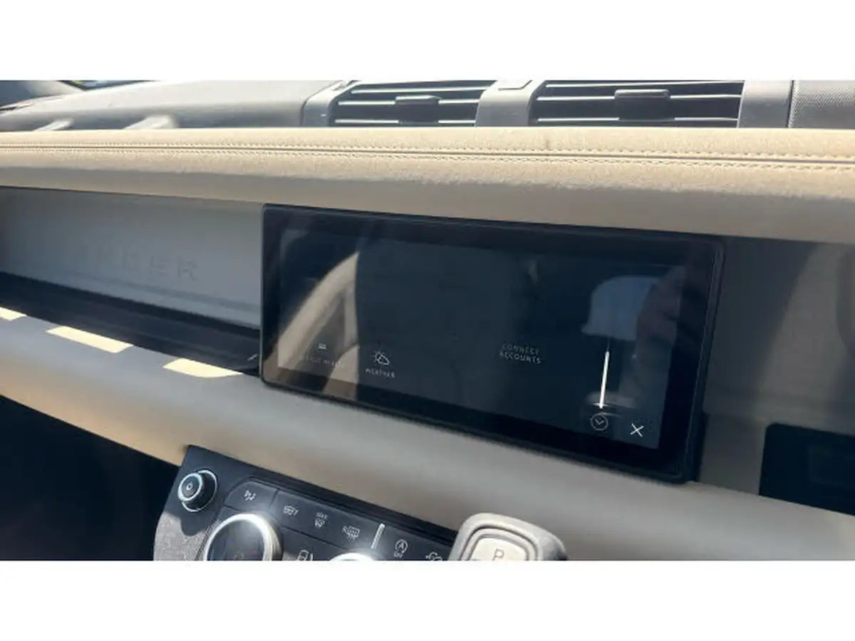 2021-land-rover-110-defender-30-d250-first-edition-big-50