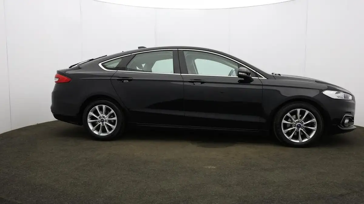 2021-ford-mondeo-20tdci-zetec-edition-hatchback-auto-big-52