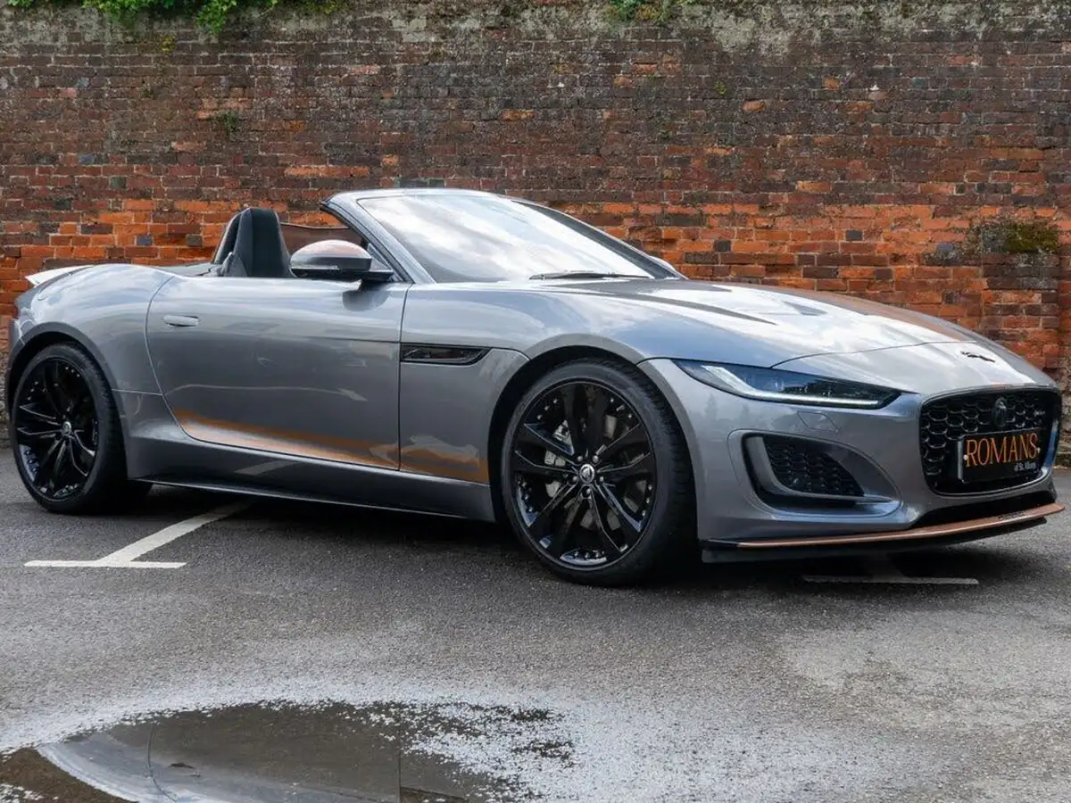 2024-jaguar-f-type-20-p300-r-dynamic-convertible-big-16