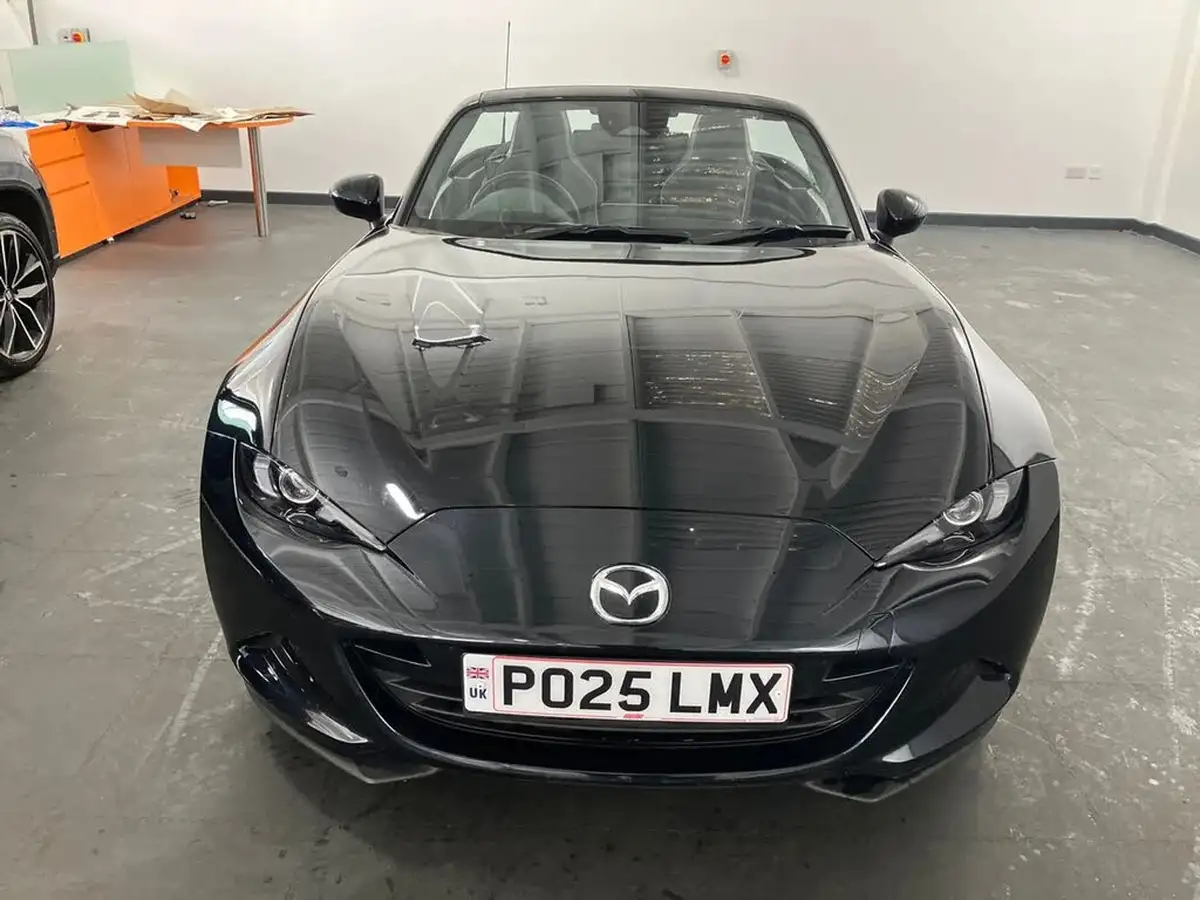 2025-mazda-mx-5-20-homura-roadster-big-44