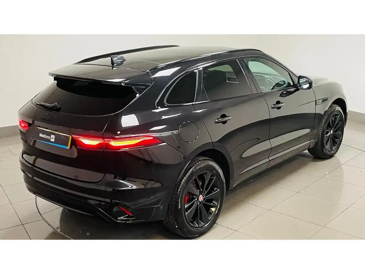 2022-jaguar-f-pace-20-d200-r-dynamic-black-big-12