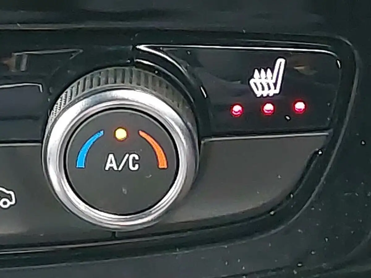 2024-vauxhall-mokka-12-gs-136ps-big-15