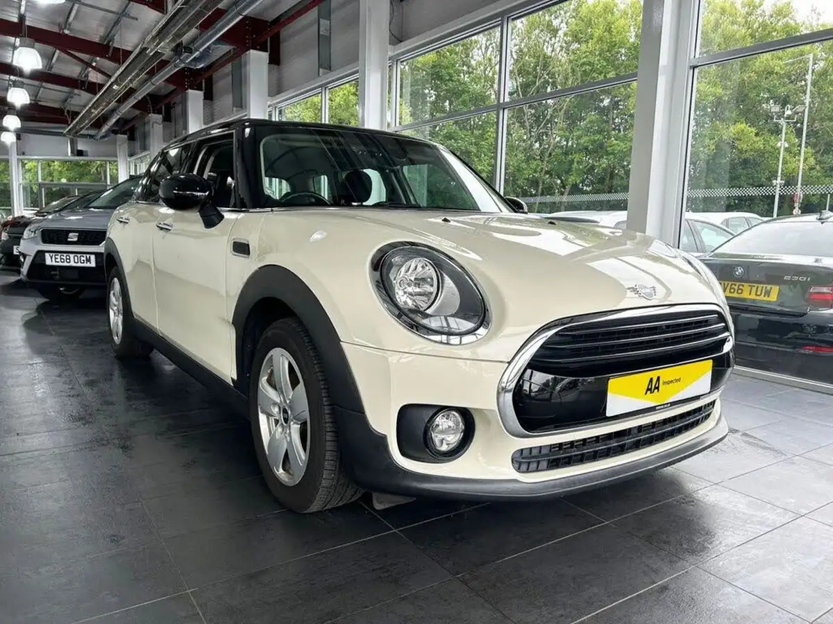 2018-mini-clubman-15-cooper-classic-ss-big-3