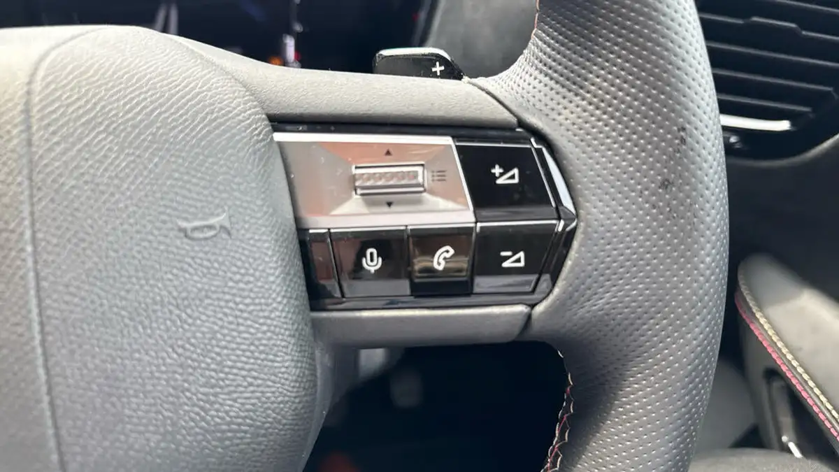 2024-ds-ds-4-e-tense-performance-line-nav-big-23