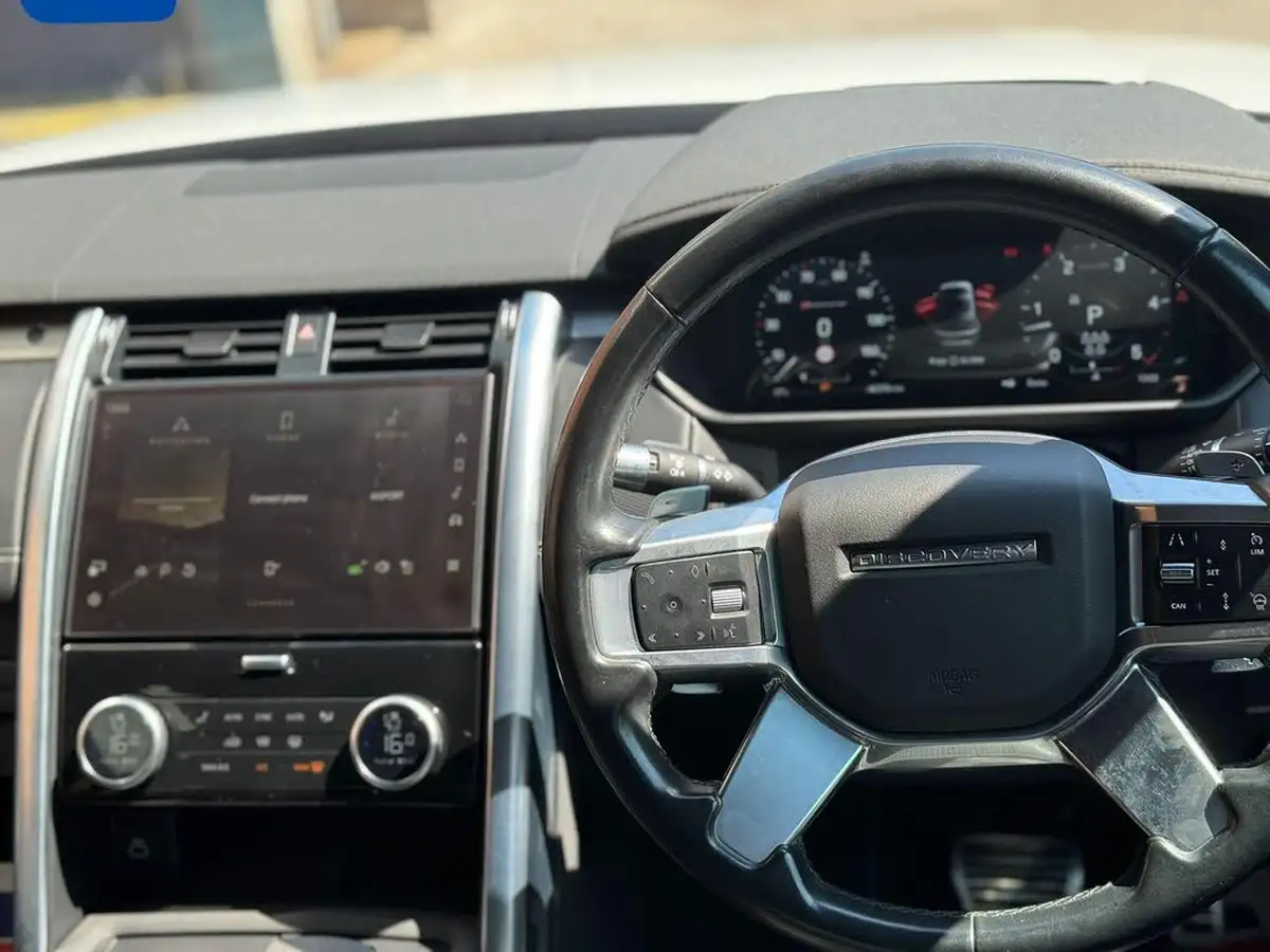 2021-land-rover-discovery-30-d300-r-dynamic-se-big-14