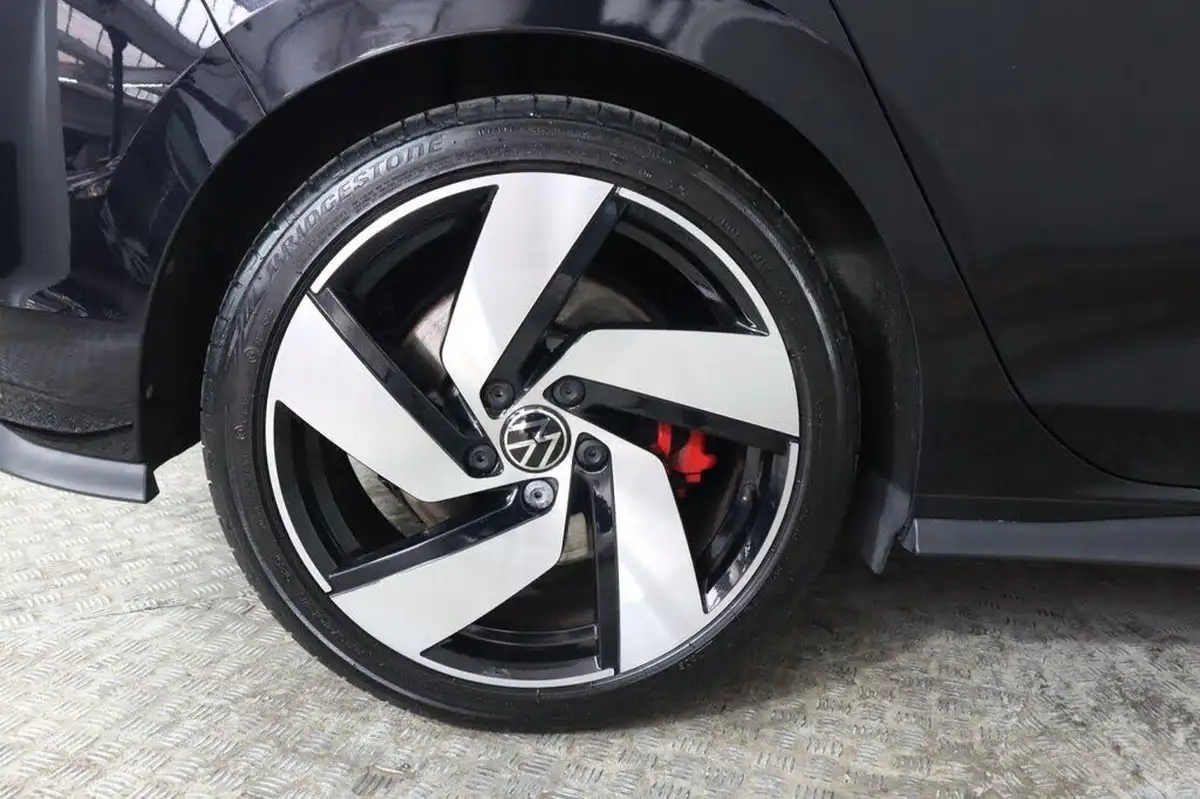 2023-volkswagen-golf-20-tsi-gti-dsg-big-27