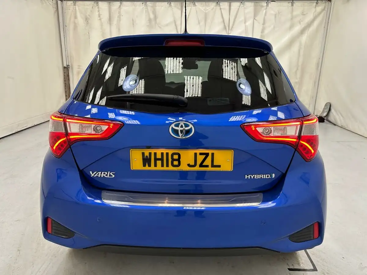 2018-toyota-yaris-15-vvt-i-excel-hybrid-big-5