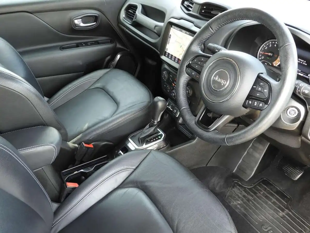 2022-jeep-renegade-15-s-big-10