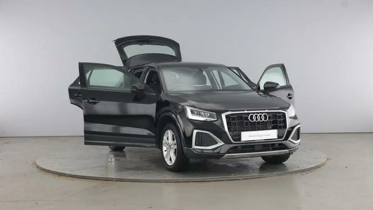 2022-audi-q2-10-30-tfsi-sport-big-8