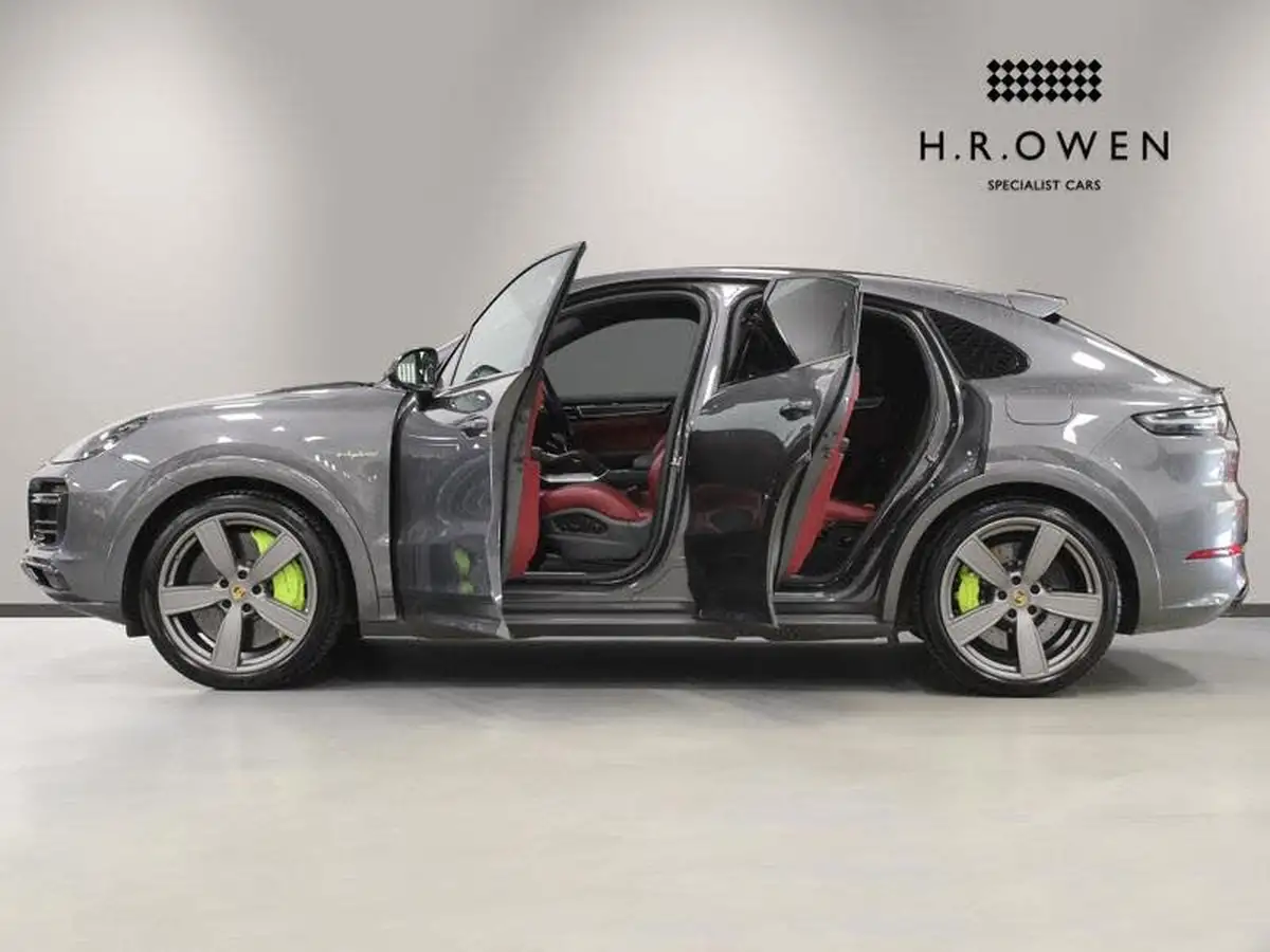 2022-porsche-cayenne-40-v8-turbo-s-e-hybrid-coupe-big-6