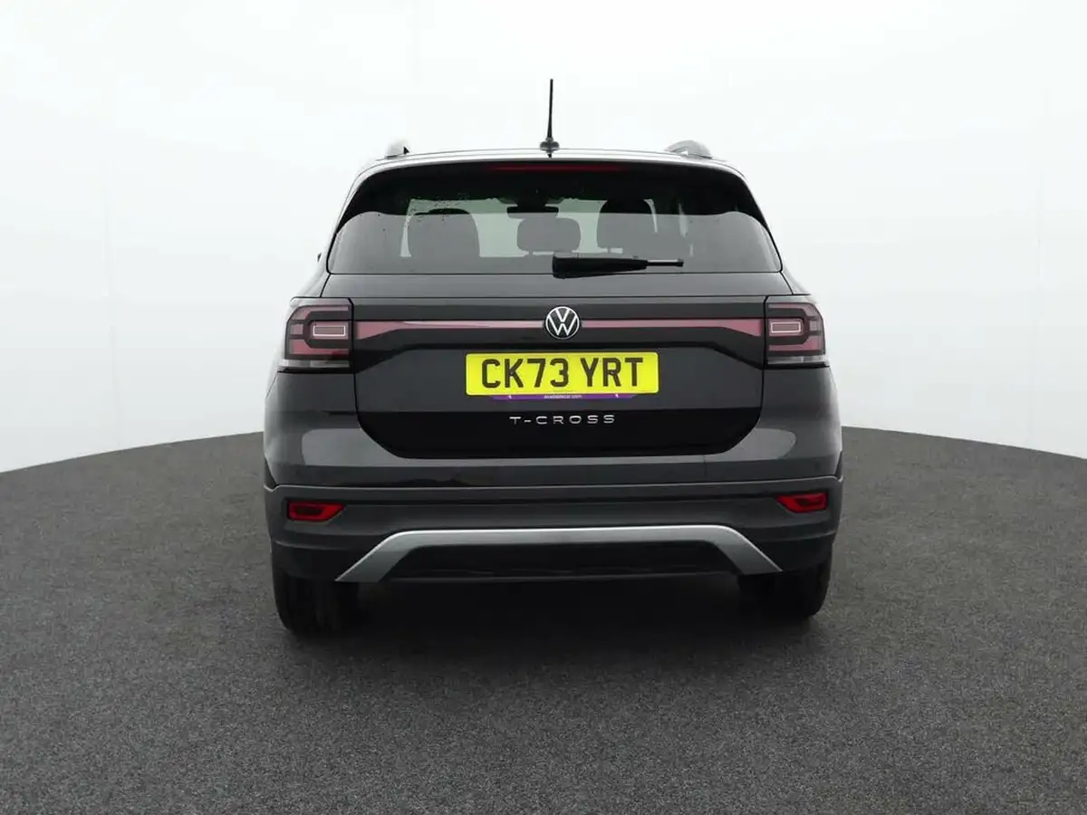 2023-volkswagen-t-cross-10-tsi-black-edition-110ps-big-3
