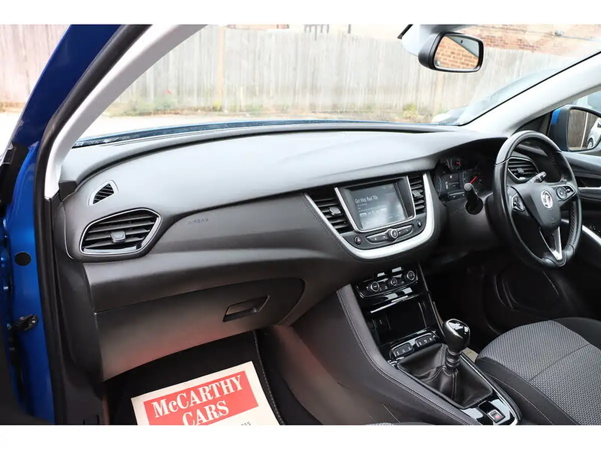 2019-vauxhall-grandland-x-12-se-ss-big-25