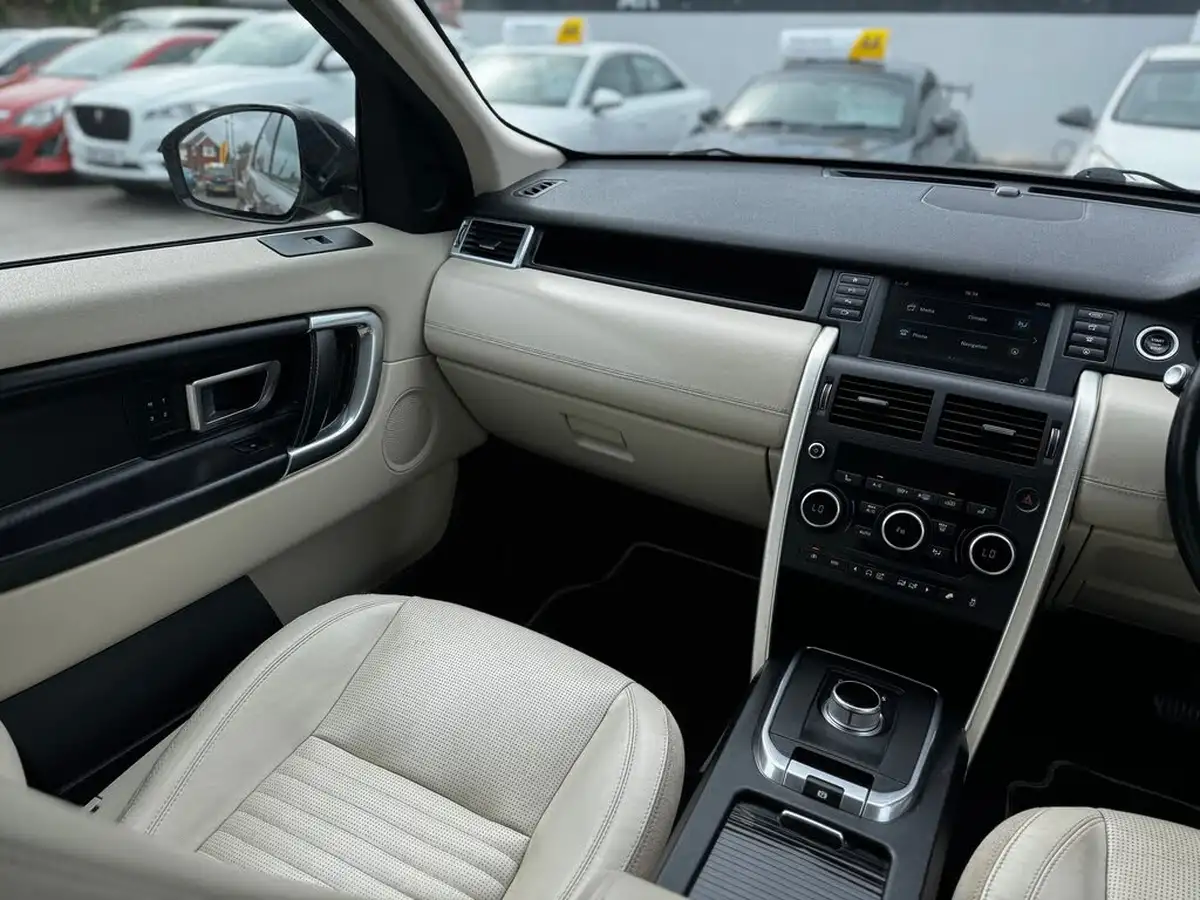 2015-land-rover-discovery-sport-20td4-hse-luxury-auto-big-17