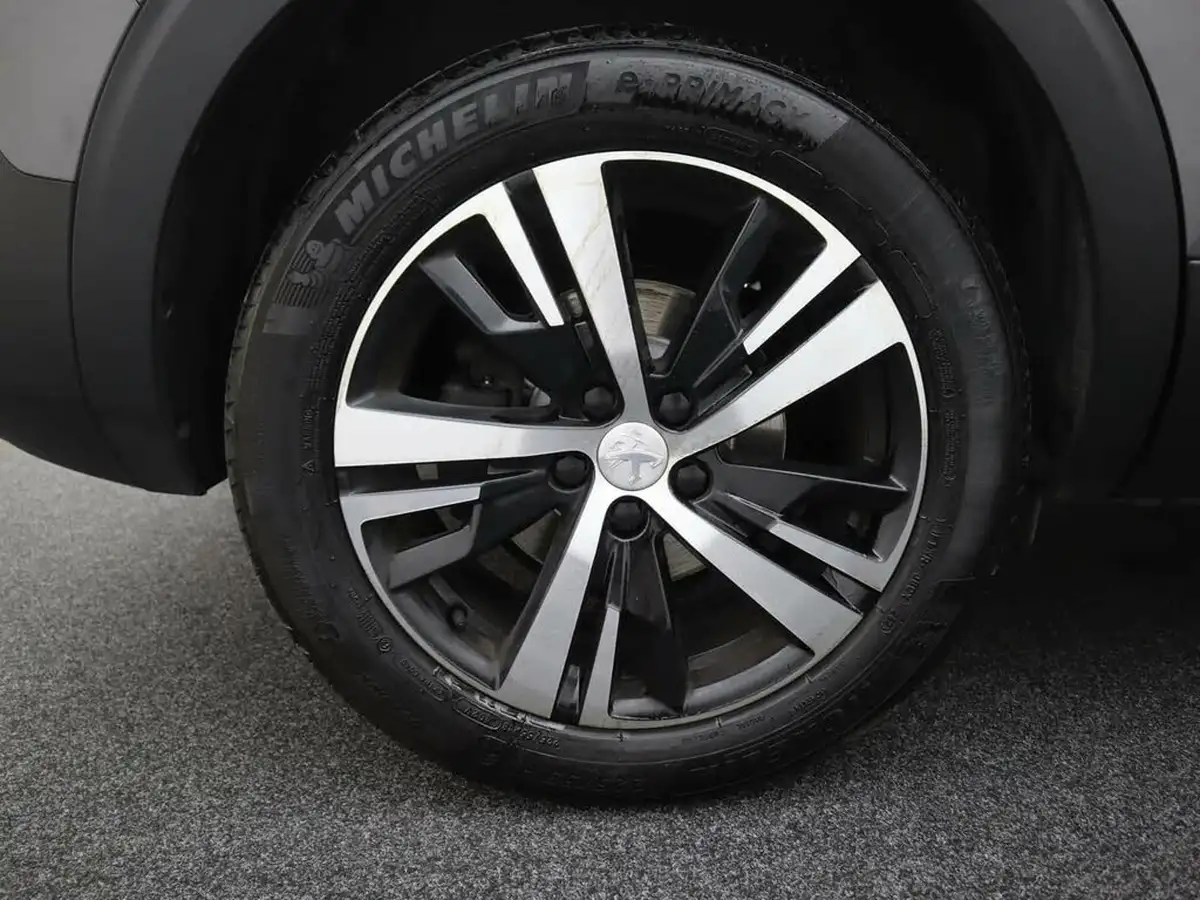 2023-peugeot-5008-suv-15-bluehdi-gt-130ps-eat8-big-5