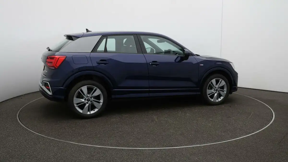 2023-audi-q2-15-35-tfsi-s-line-tronic-big-44