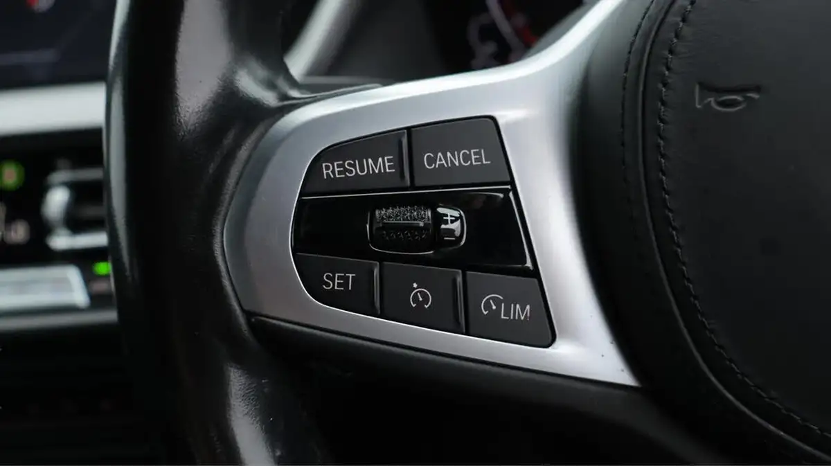 2022-bmw-1-series-15-118i-m-sport-lcp-dct-big-25