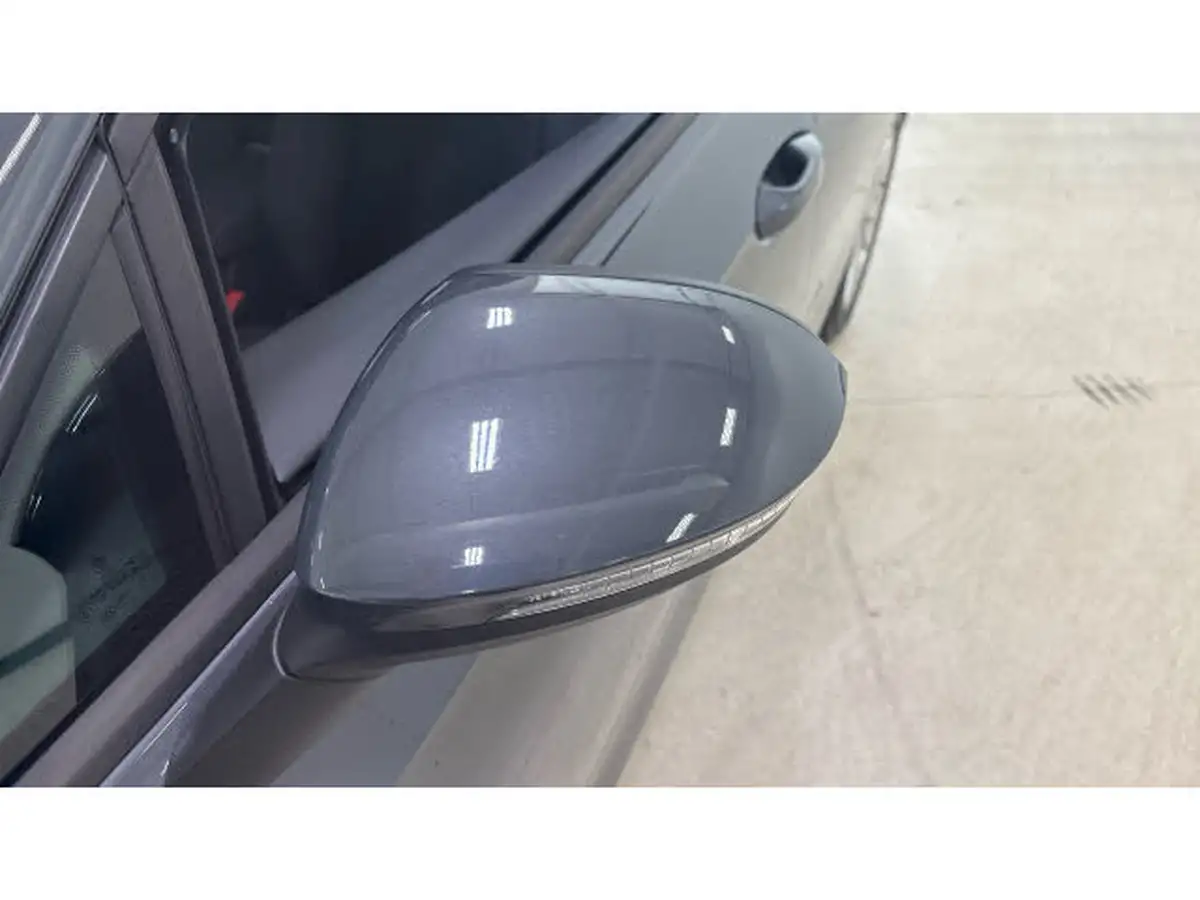 2021-volkswagen-golf-15-tsi-life-130ps-hatchback-big-22
