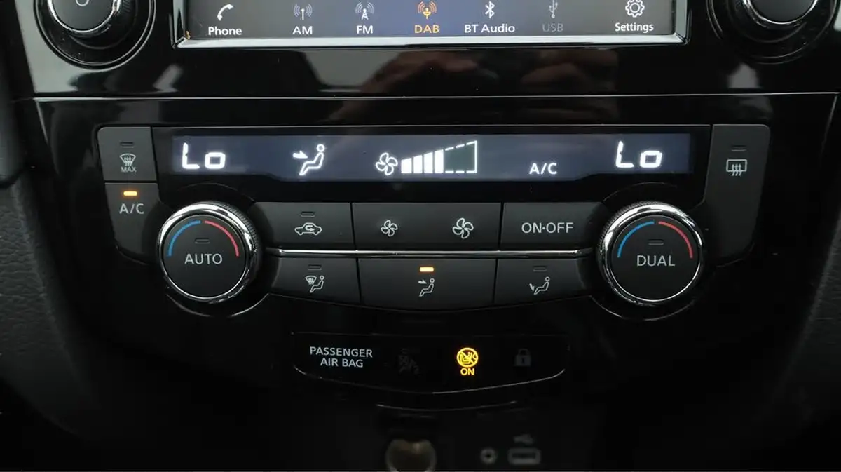 2021-nissan-x-trail-13-dig-t-tekna-158ps-5-seat-big-12