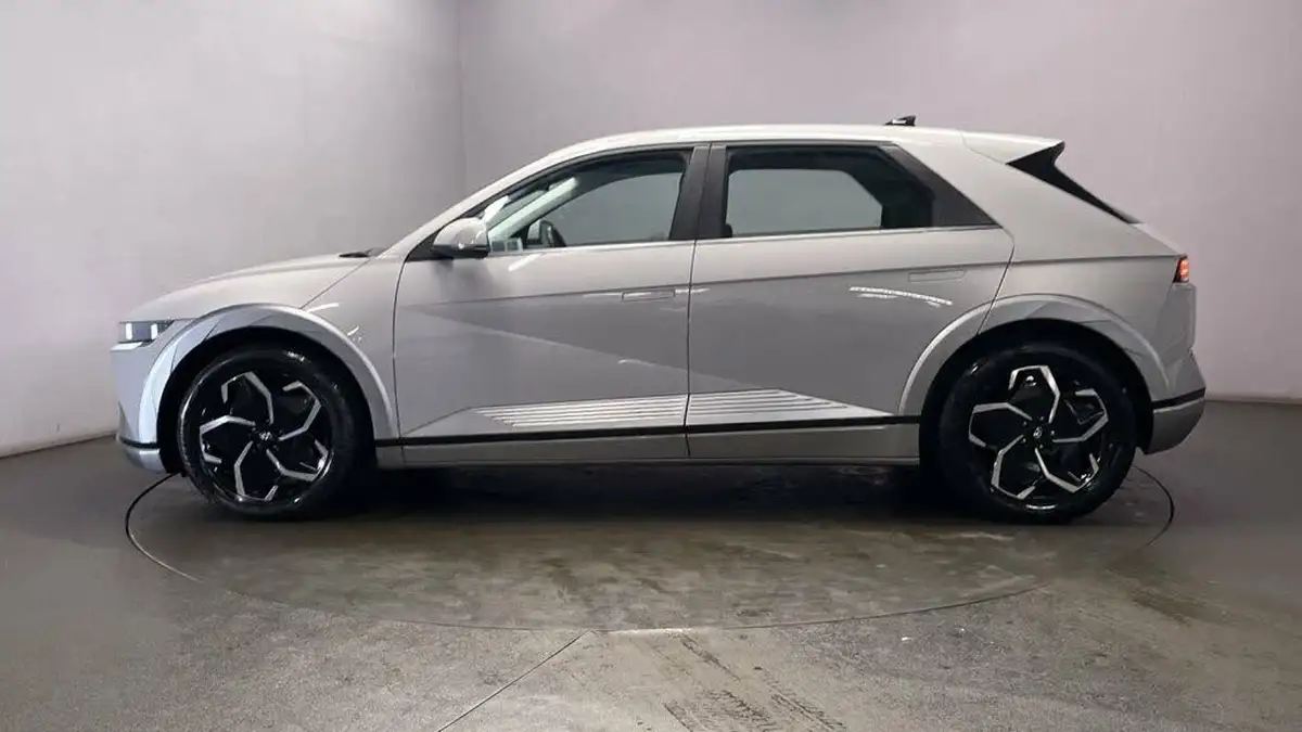 2022-hyundai-ioniq-5-e-premium-217ps-73kwh-rwd-big-4
