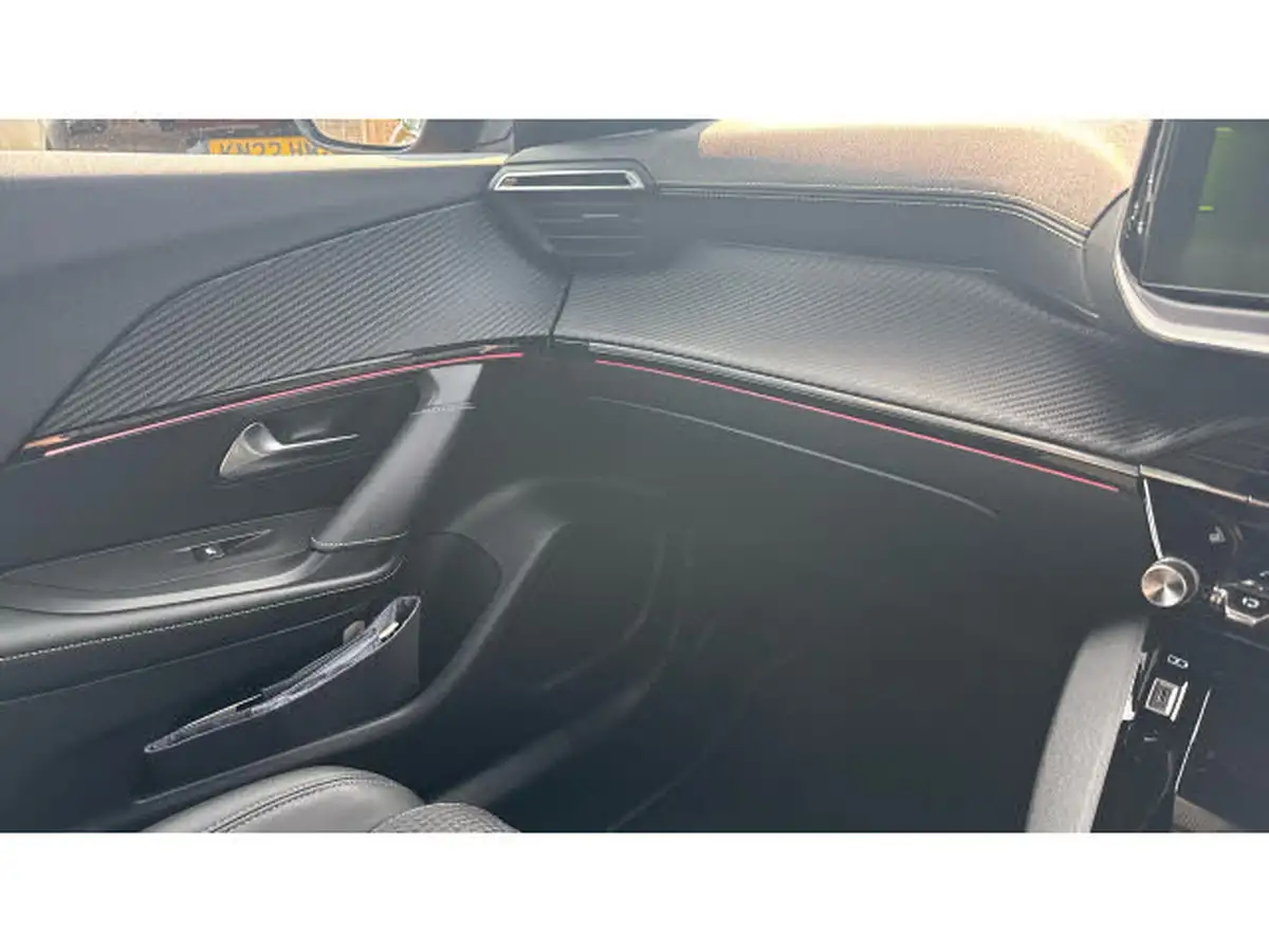 2022-peugeot-2008-suv-12-puretech-gt-big-36