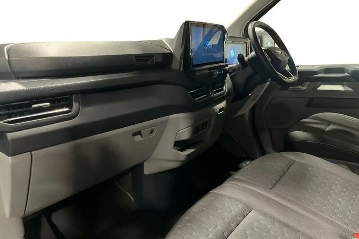2023-ford-transit-custom-20tdci-300-l2h1-limited-136pseu6e-panel-van-1996cc-auto-big-2