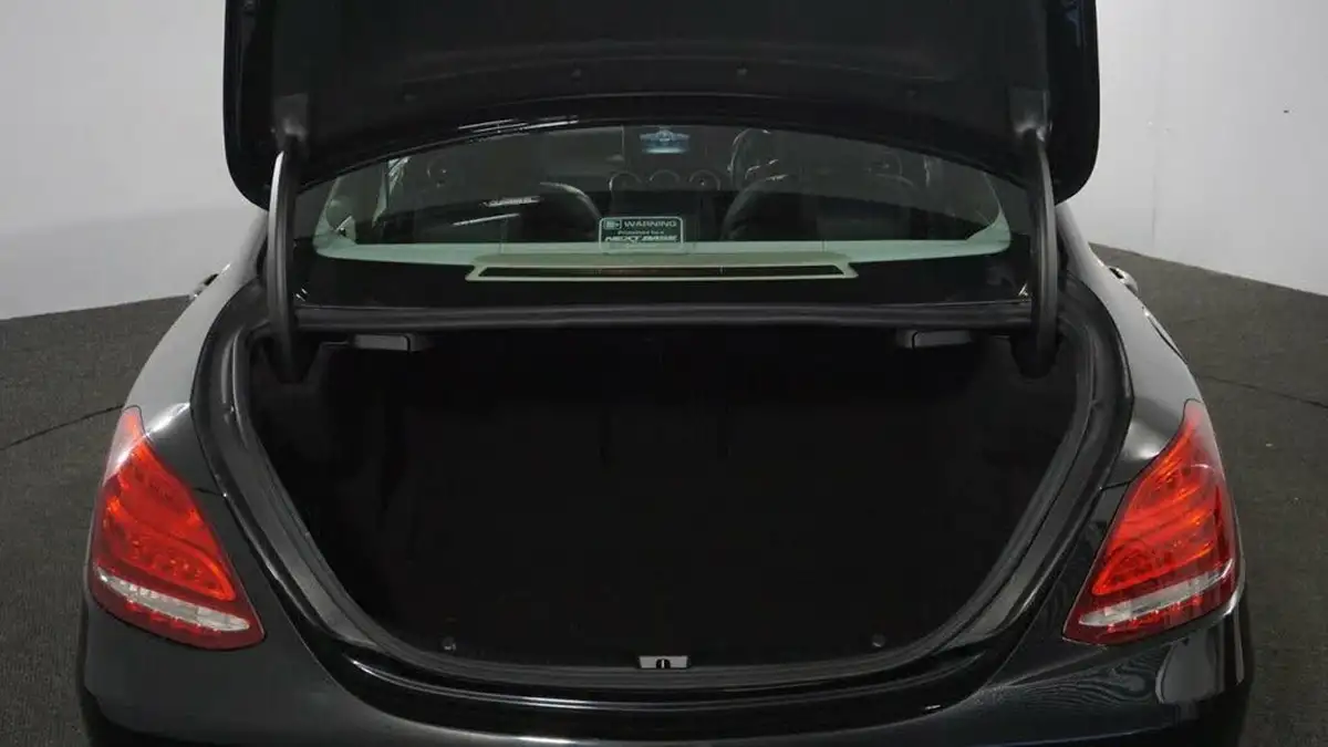 2014-mercedes-benz-c-class-20-c200-sport-saloon-4d-7g-tronic-plus-big-21