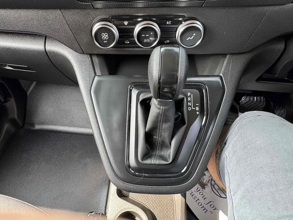 2023-renault-kangoo-e-ll21-e-tech-start-rc-crewcab-big-27
