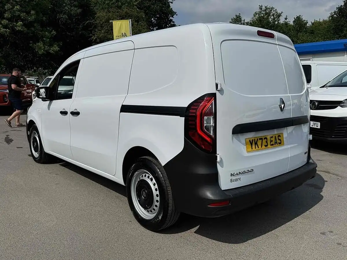 2023-renault-kangoo-e-ll21-e-tech-start-rc-crewcab-big-8