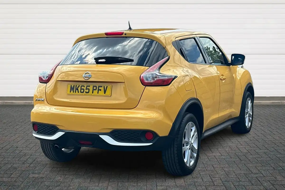 2015-nissan-juke-12-acenta-premium-ss-big-12