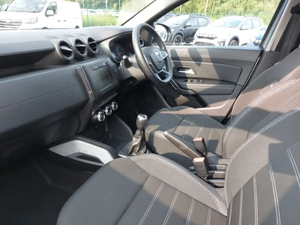 2021-dacia-duster-13-tce-prestige-150bhp-1333cc-big-4