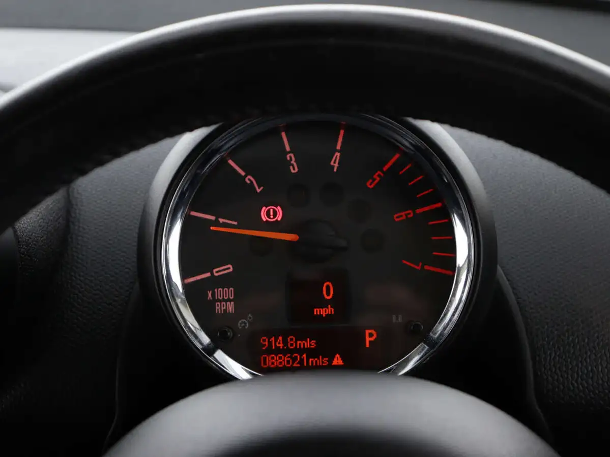 2014-mini-countryman-20td-cooper-d-all4-chili-big-14