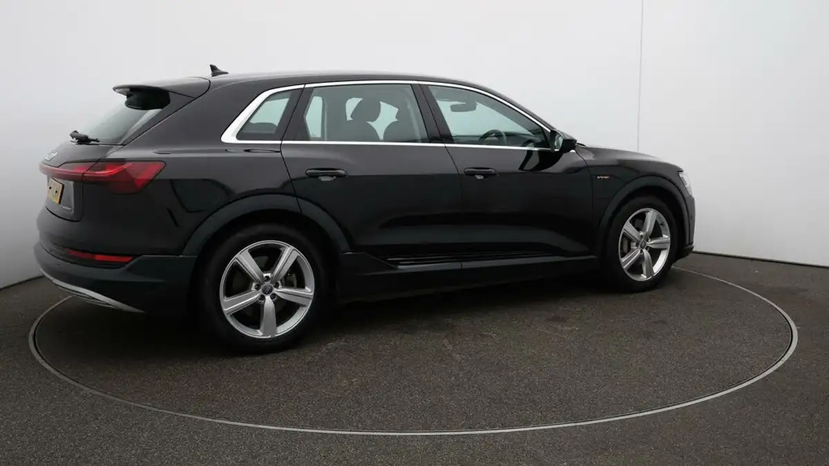 2020-audi-e-tron-50e-technik-big-54