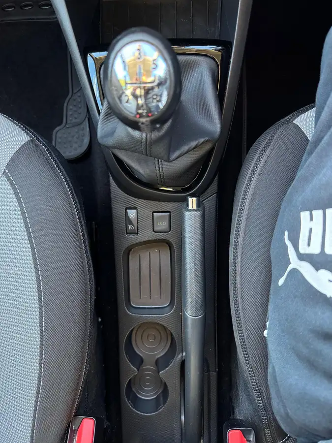 2013-renault-captur-09-dynamique-big-20