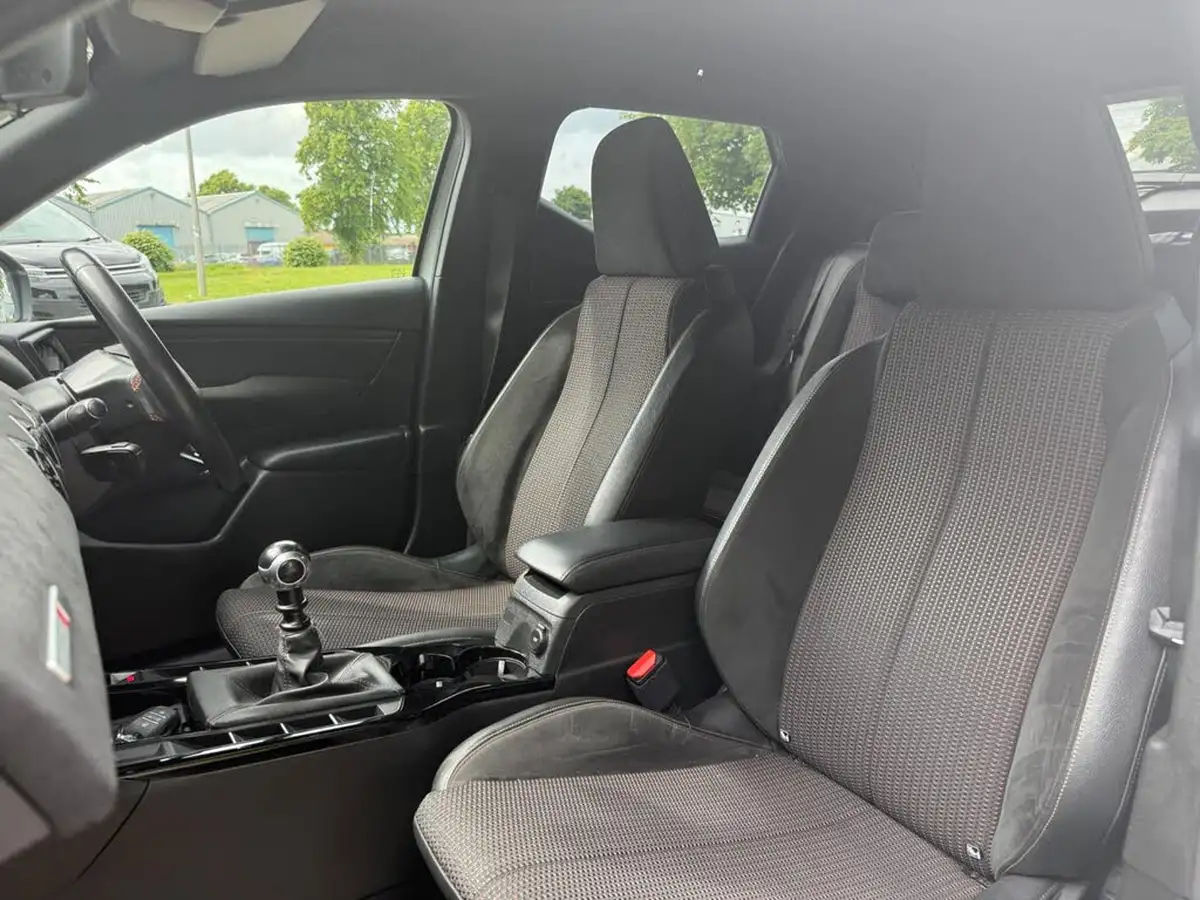 2019-ds-ds-3-crossback-12-puretech-performance-line-100ps-big-3