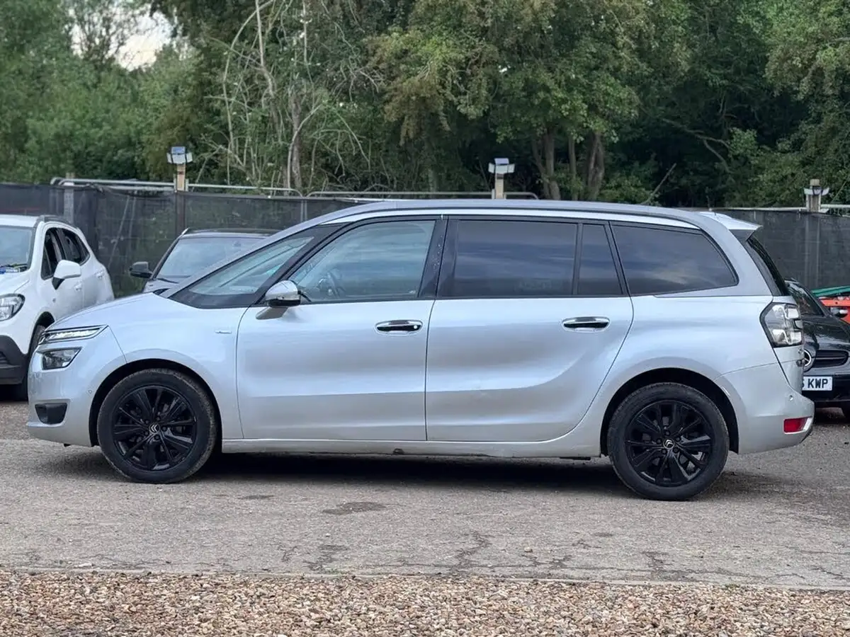 2014-citroen-grand-c4-picasso-16e-hdi-exclusive-etg6-big-8