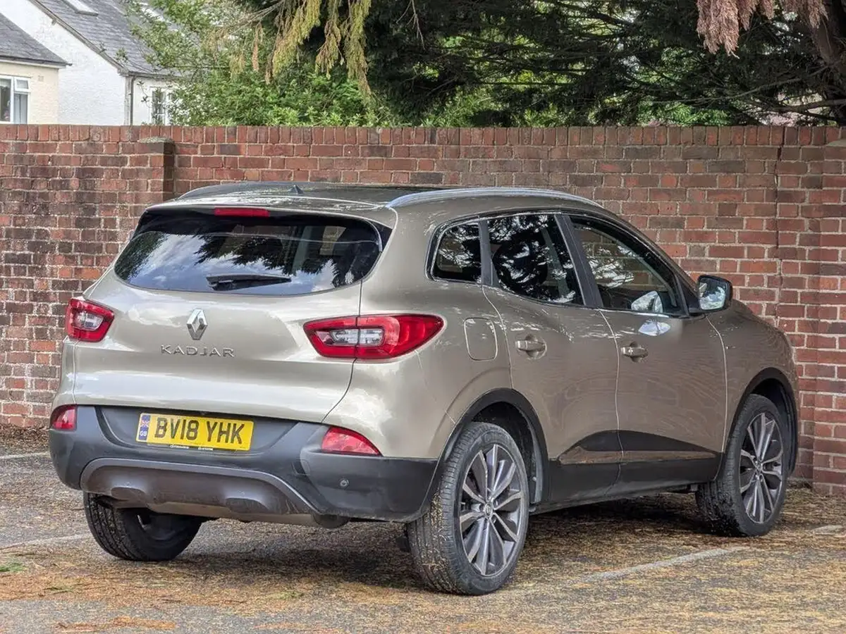 2018-renault-kadjar-12-tce-signature-nav-1197cc-edc-auto-big-10