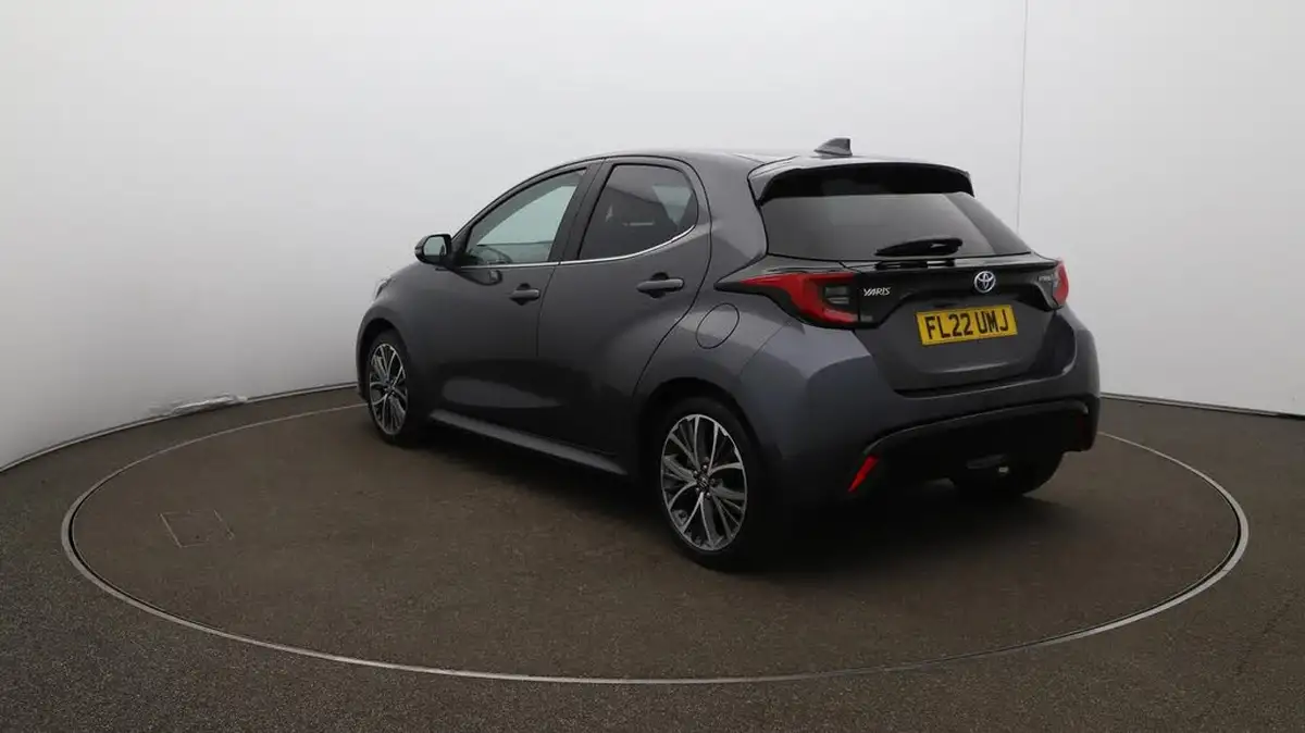 2022-toyota-yaris-15-vvt-i-excel-big-54