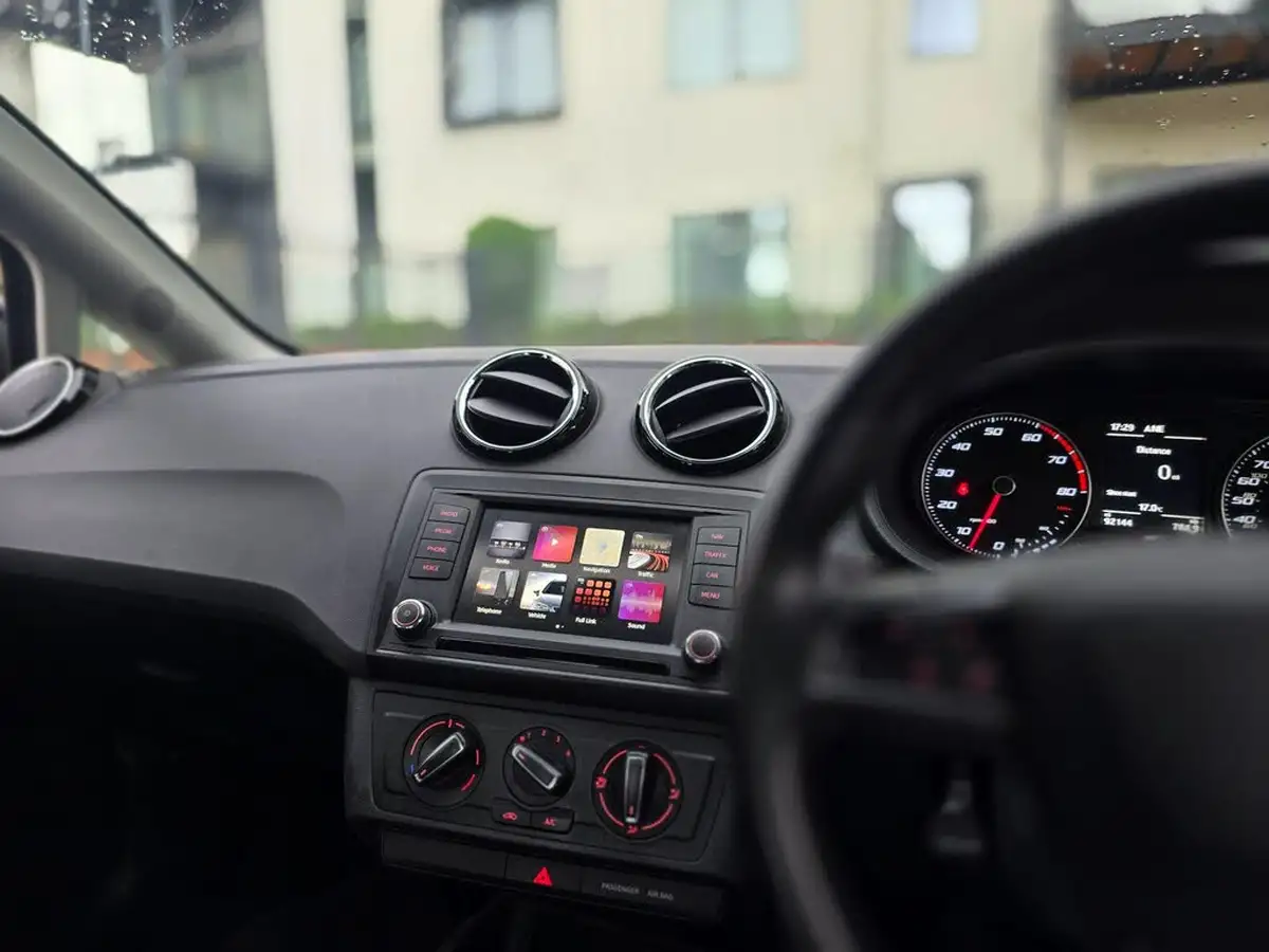 2016-seat-ibiza-12-tsi-se-technology-hatchback-5d-big-27