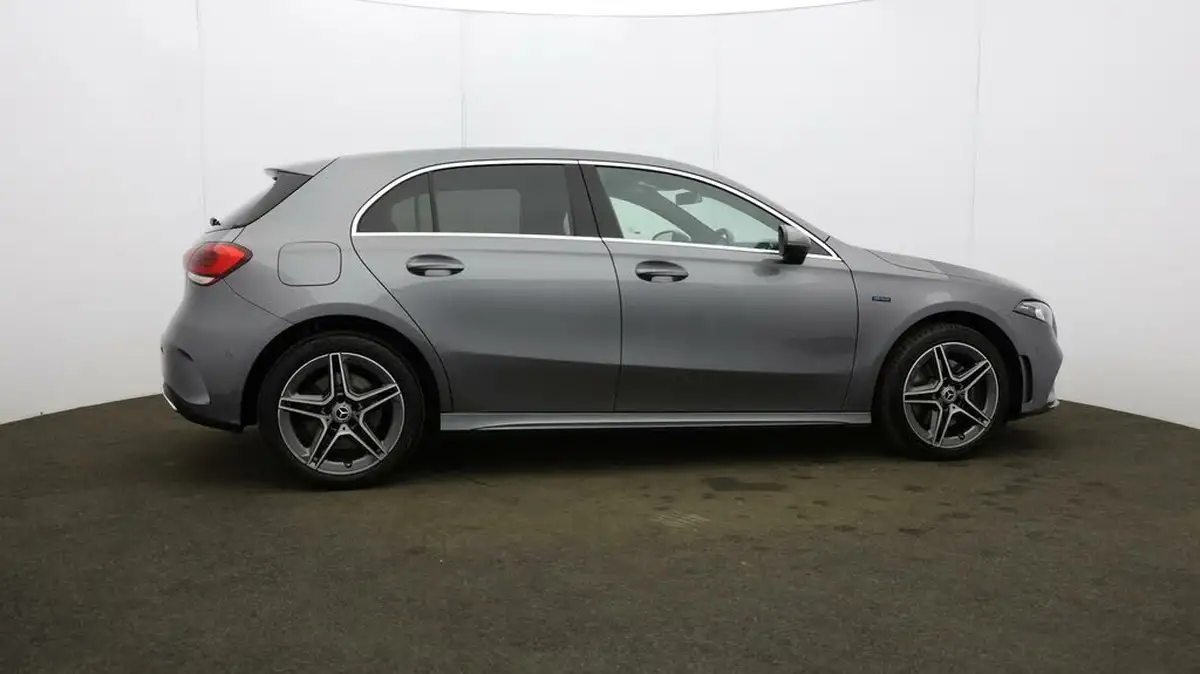 2021-mercedes-benz-a-class-13-a250e-amg-line-executive-hatchback-5d-big-54