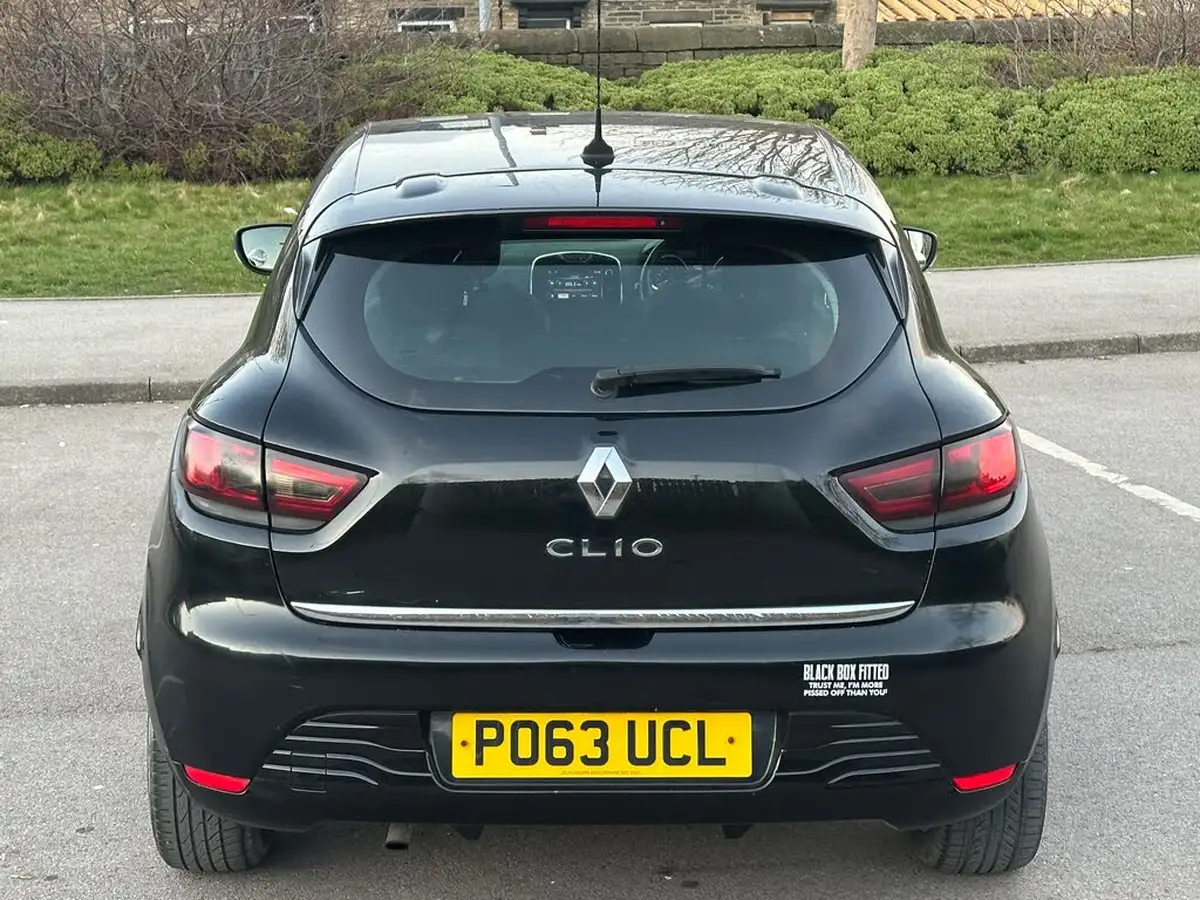 2013-renault-clio-12-dynamique-big-10
